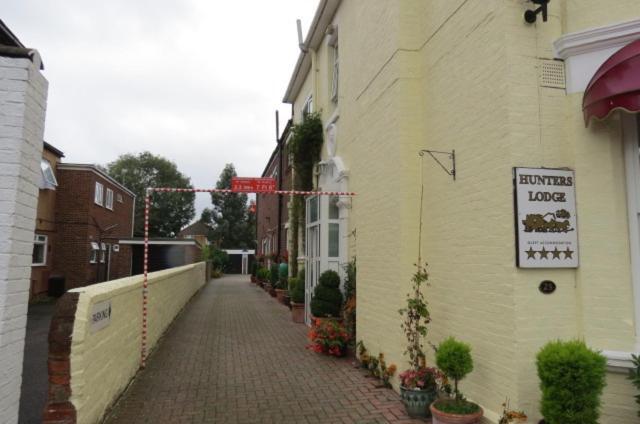 Hunters Lodge Guest House Southampton Exterior foto